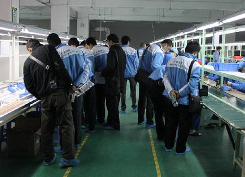 真金不怕火煉 團購大軍深入華鋒E路航工廠驗證品質